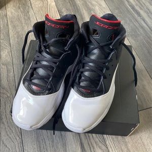 Jordan B’Loyal size 3Y